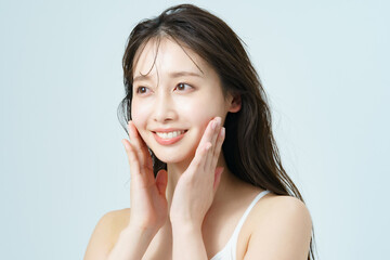 たるみ対策で若々しい印象を手に入れる!港区麻布十番のエステサロン「K@O」で実現 |K@O